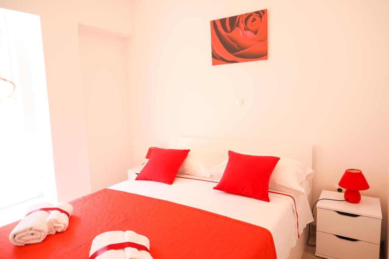 Apartments Silva สปลิท ภายนอก รูปภาพ